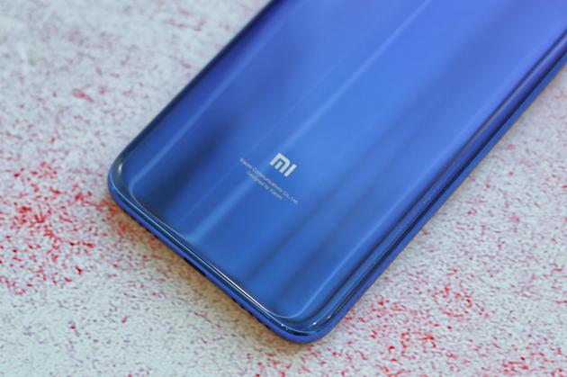 自帶流量的千元機 小米Play體驗評測 