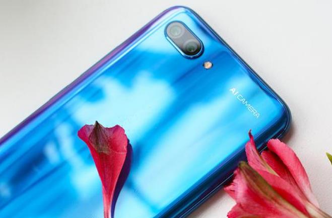 從入門(mén)到高端全有 2019年華為口碑最好的手機(jī)推薦