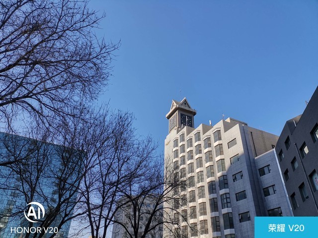 榮耀V20劍指果XS 旗艦機的博弈伯仲難分(審核不發)