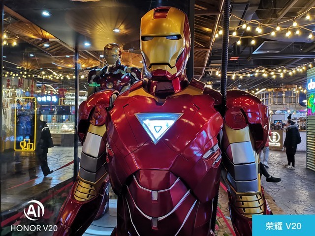 榮耀V20劍指果XS 旗艦機的博弈伯仲難分(審核不發)