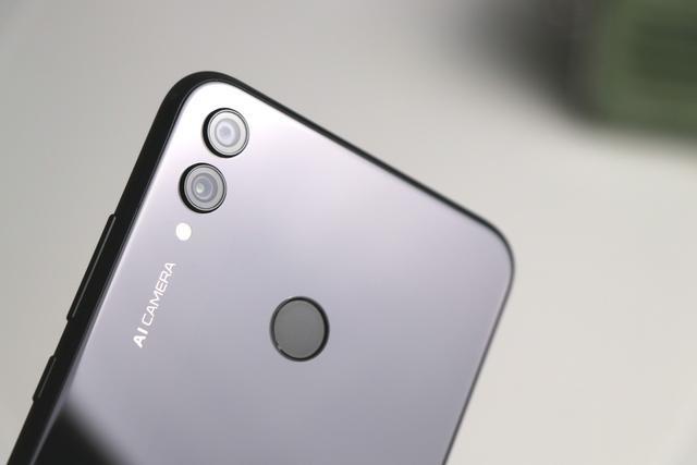 榮耀8X評測 重新定義千元機