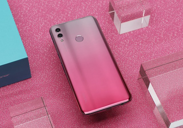 榮耀10青春版值得買嗎 榮耀10青春版評測