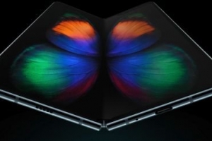 三星Galaxy Fold折疊屏手機(jī)發(fā)布：驍龍855+12GB內(nèi)存，價(jià)格令人咋舌