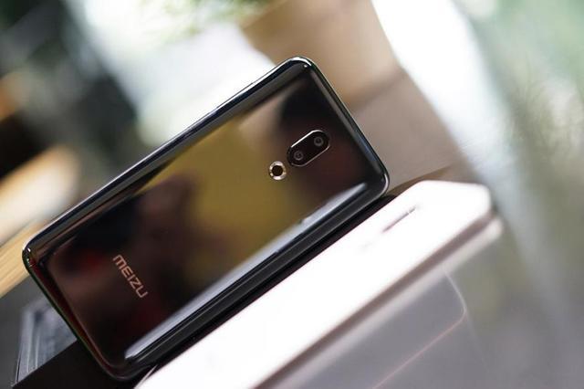 2500元左右入手哪個(gè)好?2500元檔最值得入手的熱門手機(jī)推薦