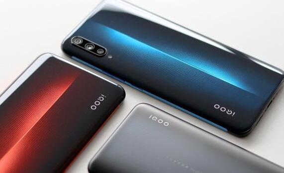 iQOO配置怎么樣?vivo iQOO真機開箱外觀圖賞