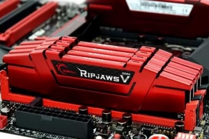 閃存芯片價格暴跌30％ 買電腦內存和SSD硬盤的建議再等等