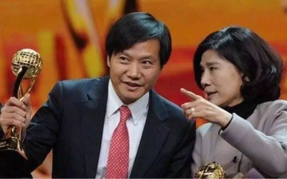 雷軍輸十億賭局？雷軍與董明珠的10億賭局結果已定！